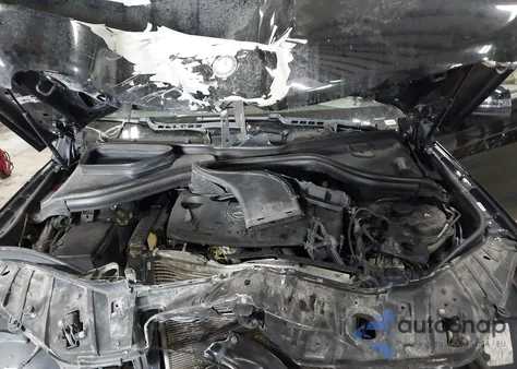 2015 Mercedes-Benz Ml 350 4Matic z USA, uszkodzony, nr VIN 4JGDA5HB5FA539598